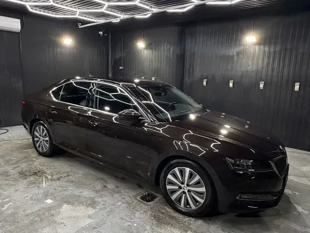 Skoda Superb 2021 photo 4
