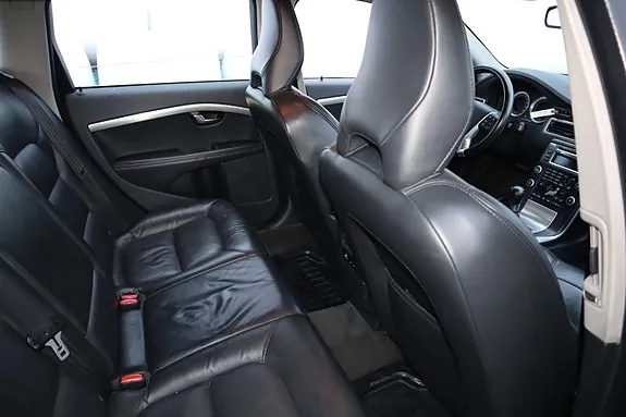 Volvo V70 2011 photo 5