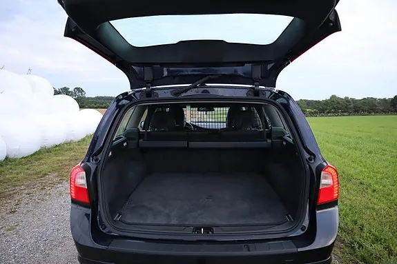 Volvo V70 2011 photo 4