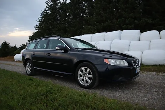 Volvo V70 2011 photo 3
