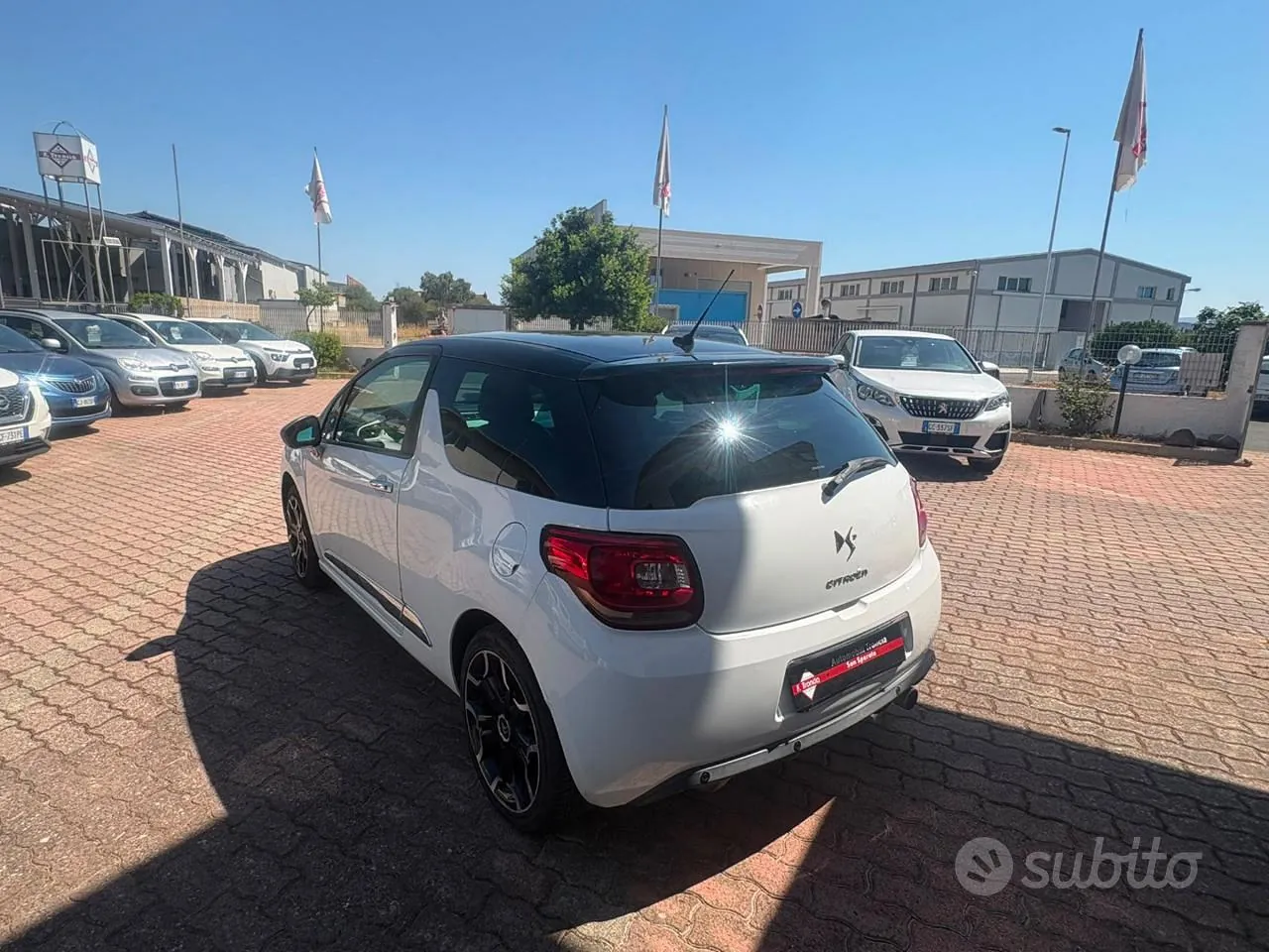 DS Automobiles Ds 3 2015 photo 2