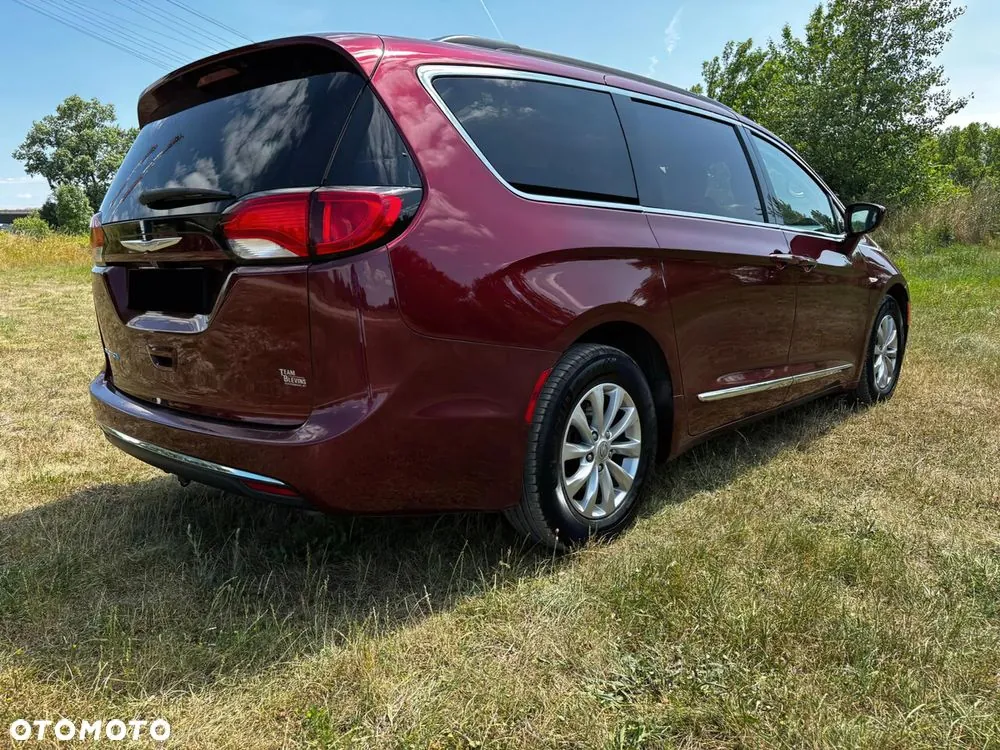 Chrysler Pacifica 2018 photo 4