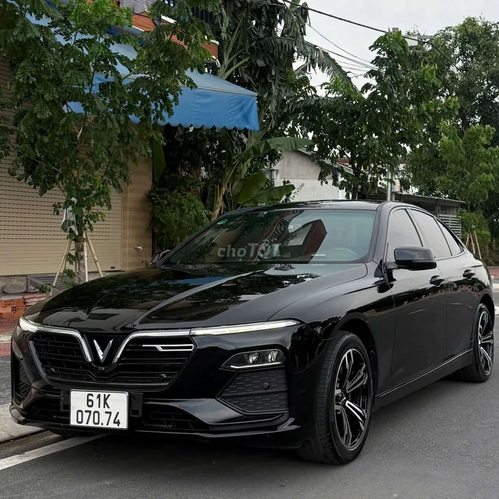 Vinfast Lux A2.0