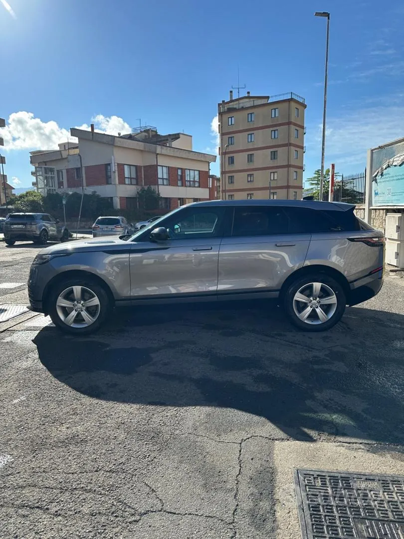 Land Rover Range Rover Velar 2019 photo 3