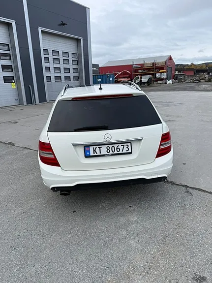 Mercedes-Benz C180 2011 photo 5