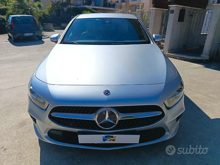 Mercedes-Benz A 180 2019 photo 2