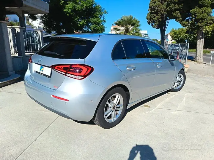 Mercedes-Benz A 180 2019 photo 5