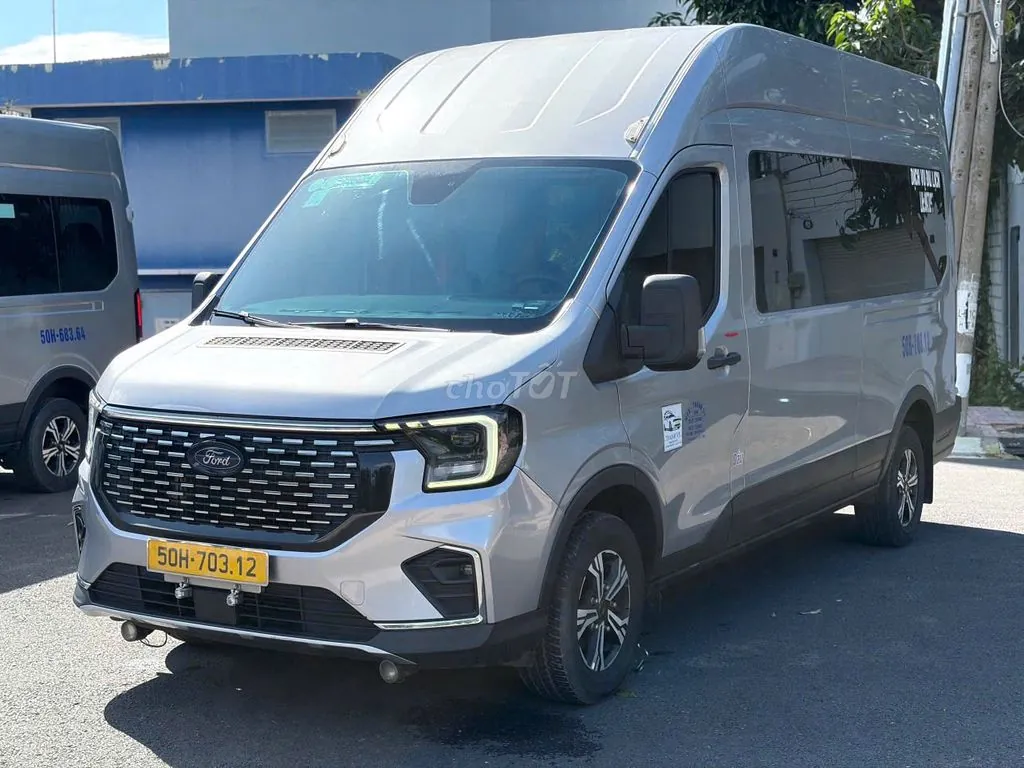 Ford Transit 2024 photo 2
