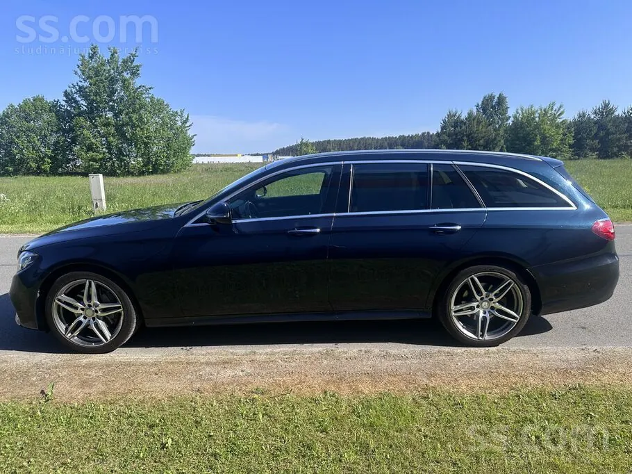 Mercedes-Benz E220 2016 photo 2