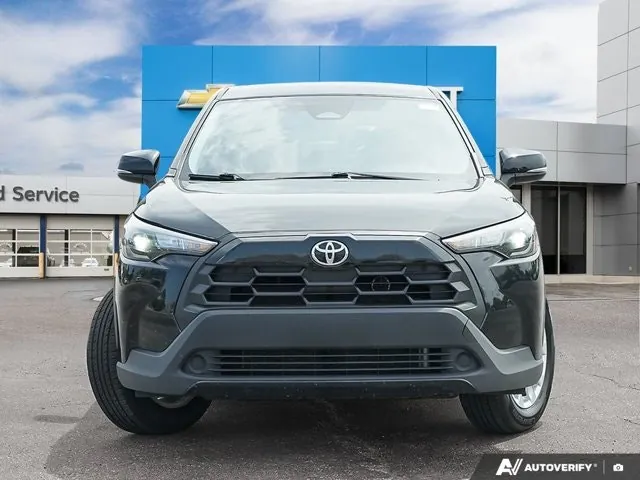 Toyota Corolla Cross 2026 photo 2