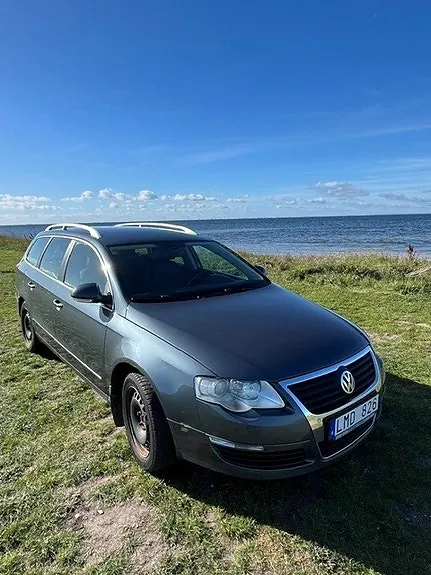Volkswagen Passat 2009 photo 2