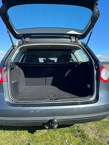 Volkswagen Passat 2009 photo 4