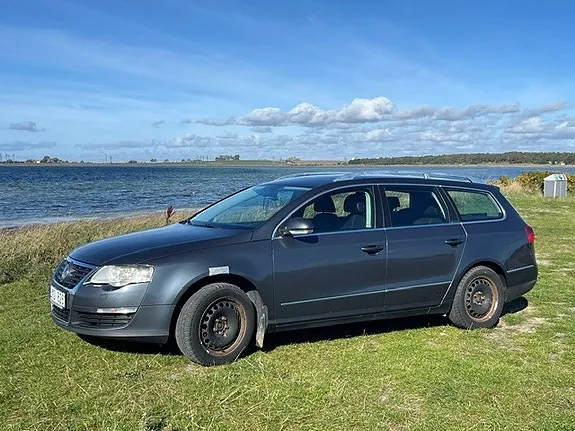 Volkswagen Passat 2009 photo 3