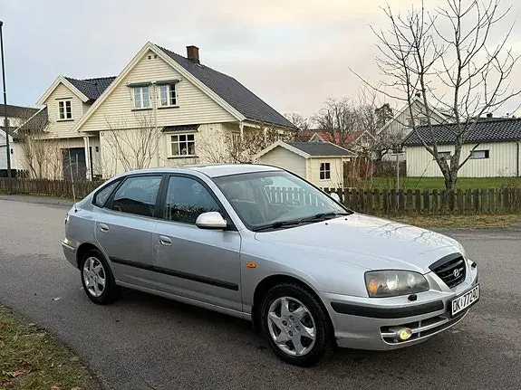 Hyundai Elantra 2004 photo 4