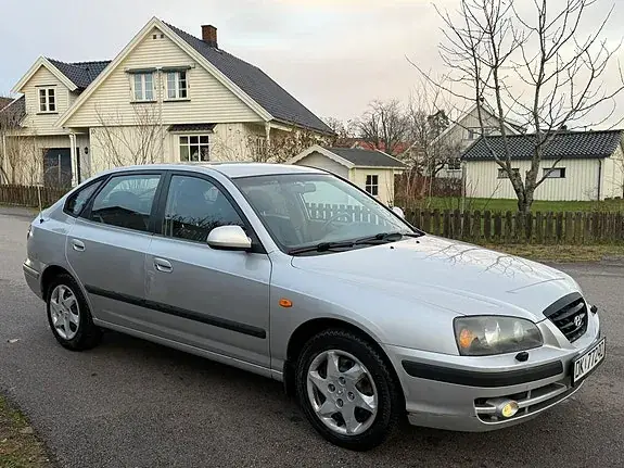 Hyundai Elantra 2004 photo 3