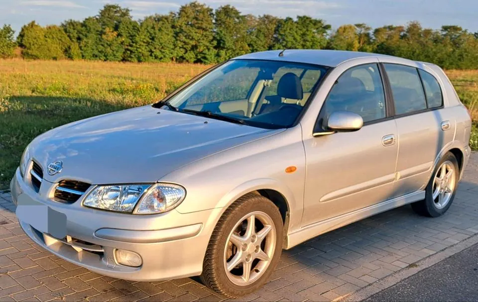Nissan Almera