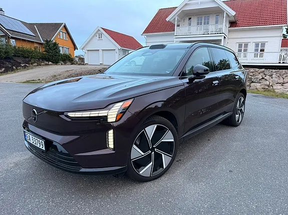 Volvo Ex90
