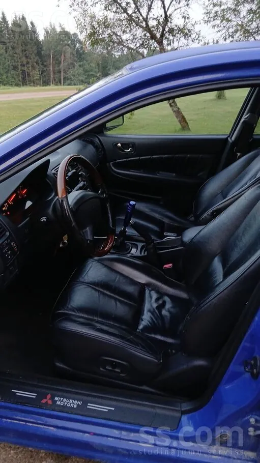 Mitsubishi Galant 2001 photo 5