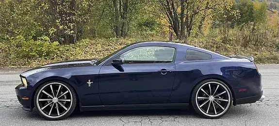 Ford Mustang 2012 photo 2