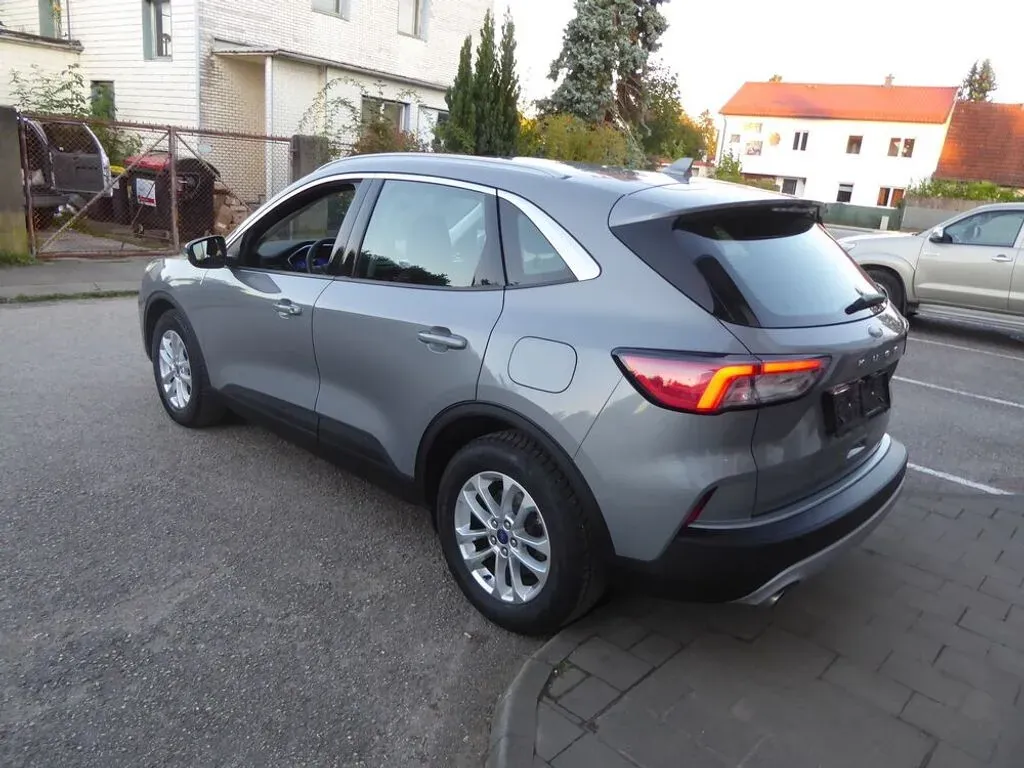 Ford Kuga 2021 photo 3