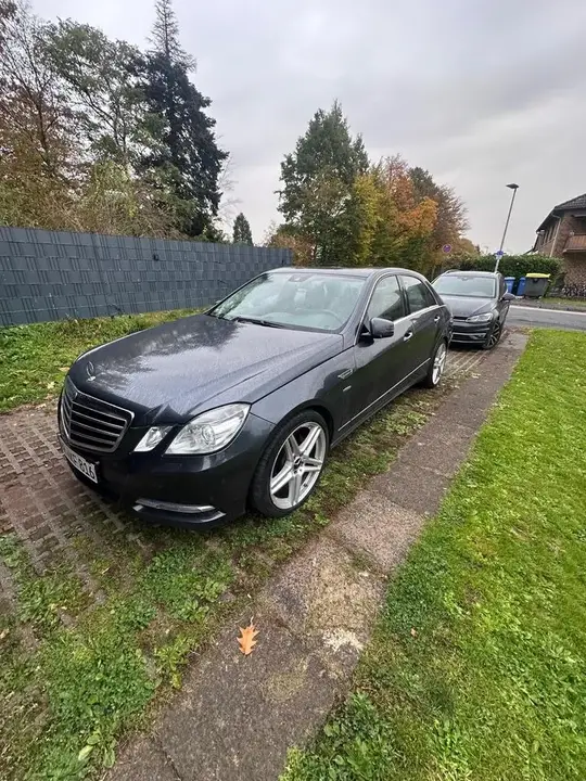 Mercedes-Benz E 300