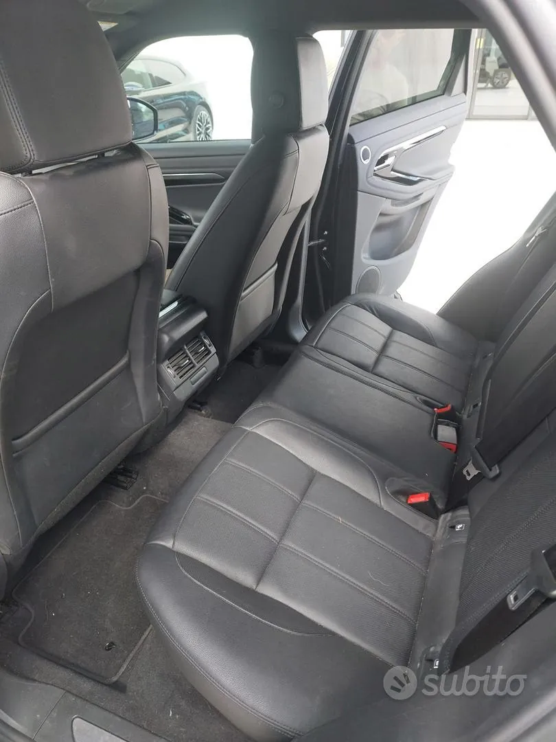 Land Rover Range Rover Evoque 2022 photo 4