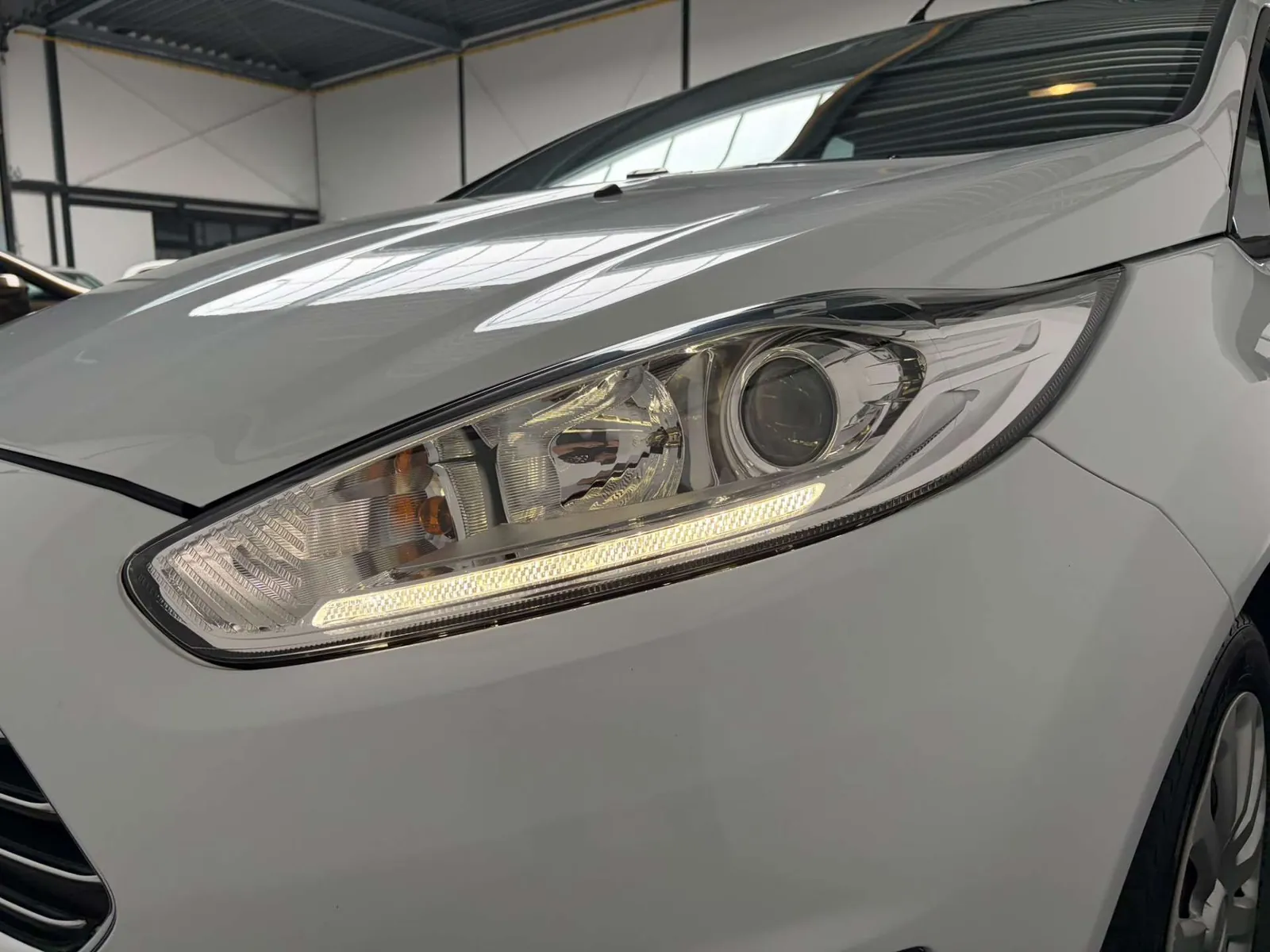 Ford Fiesta 2016 photo 3