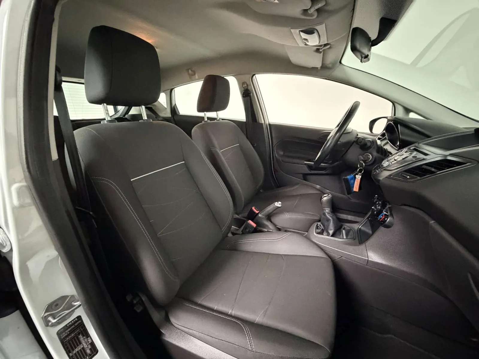Ford Fiesta 2016 photo 5