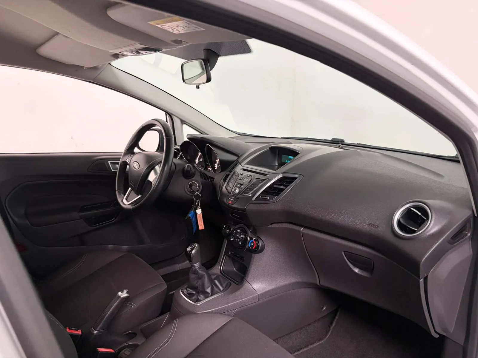 Ford Fiesta 2016 photo 4