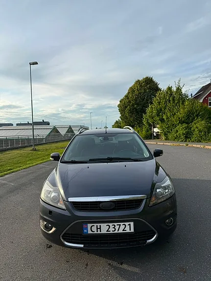 Ford Focus 2010 photo 4