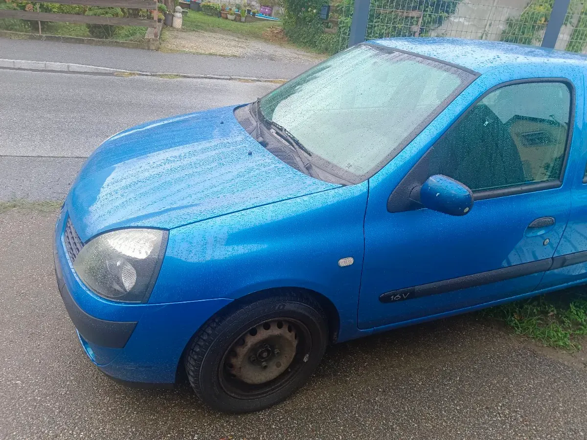 Renault Clio 2003 photo 3