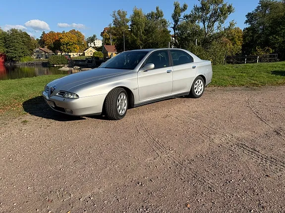 Alfa Romeo 166 2001 photo 4