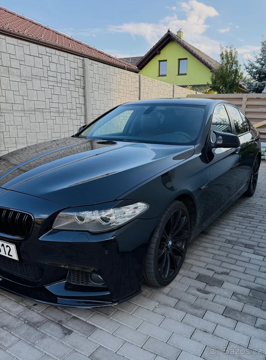BMW F10 523I