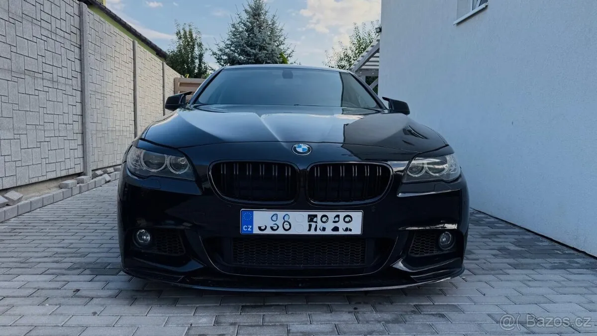 BMW F10 523I 2010 photo 2