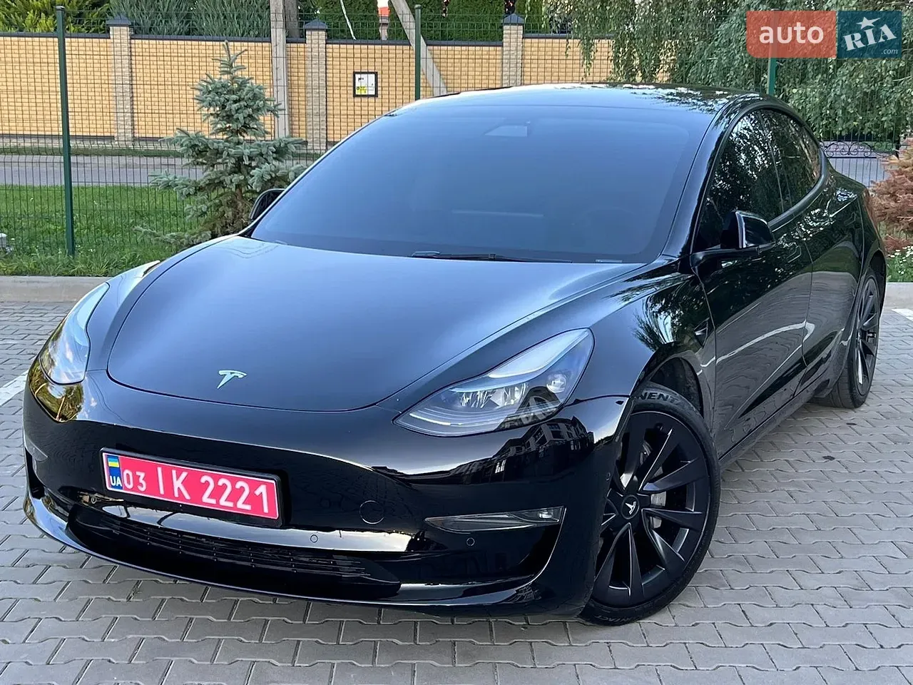 Tesla Model 3 2022 photo 2