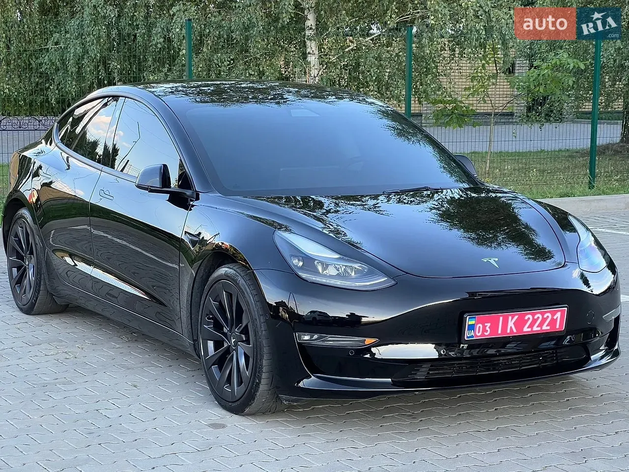 Tesla Model 3 2022 photo 4