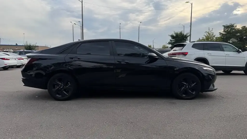 Hyundai Elantra 2023 photo 4