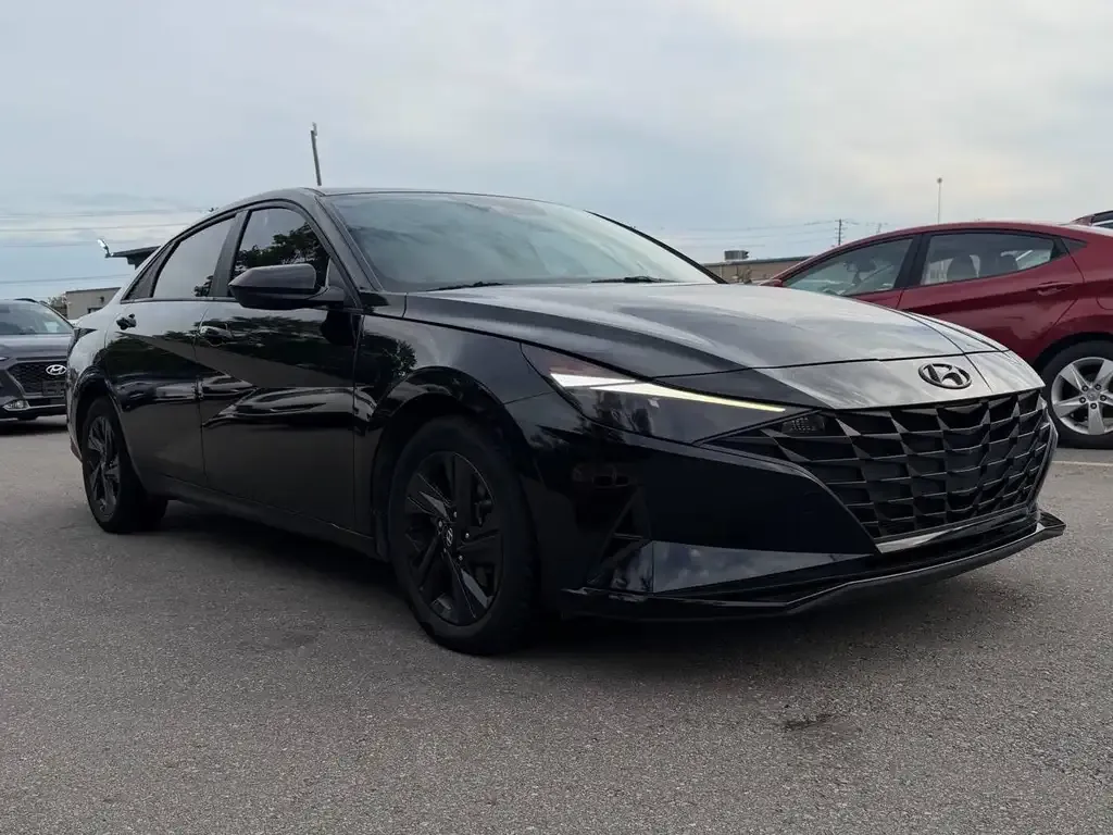 Hyundai Elantra 2023 photo 3
