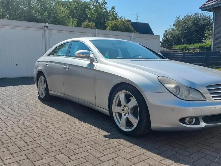 Mercedes-Benz Cls 320