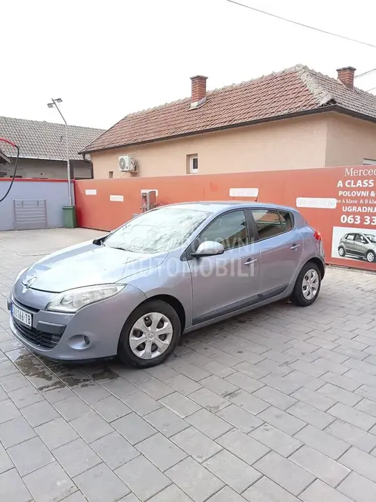Renault Megane 2009 photo 2