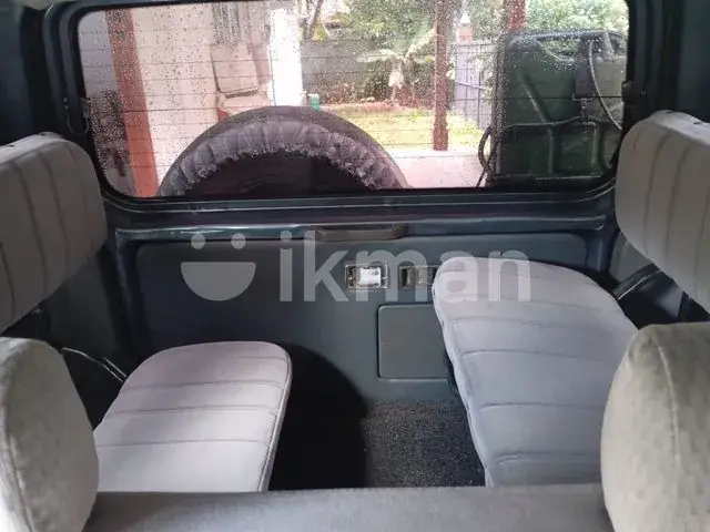 Mitsubishi Pajero 1993 photo 2