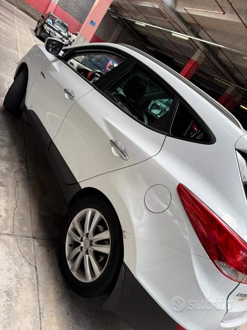 Hyundai Ix35 2011 photo 2