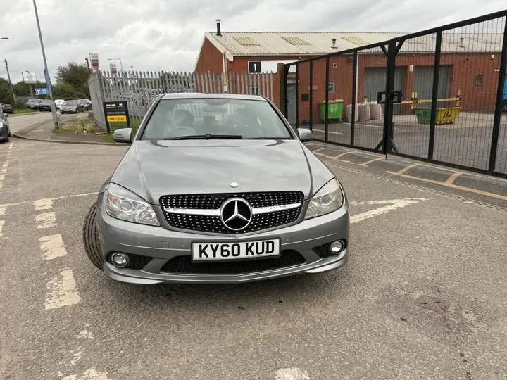 Mercedes-Benz C-Class 2010 photo 4