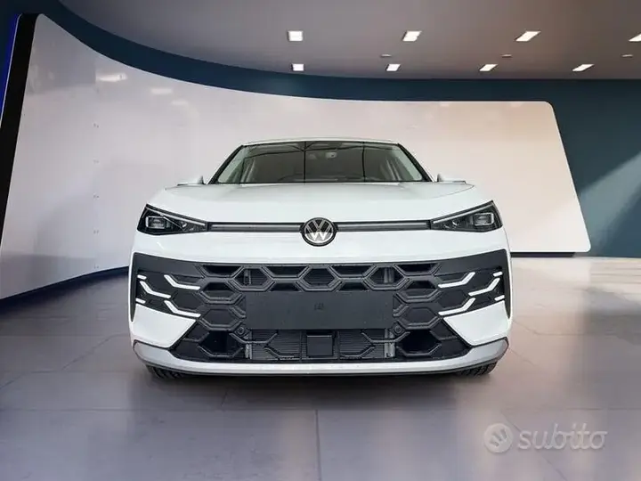 Volkswagen T-Roc 2026 photo 2