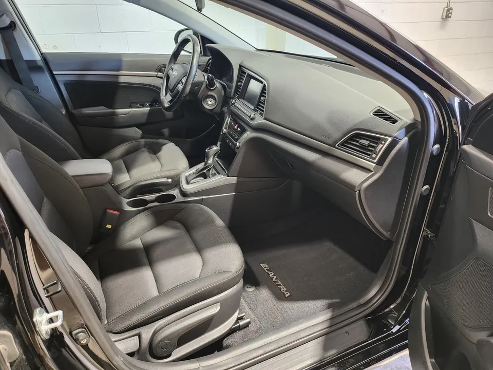 Hyundai Elantra 2018 photo 4
