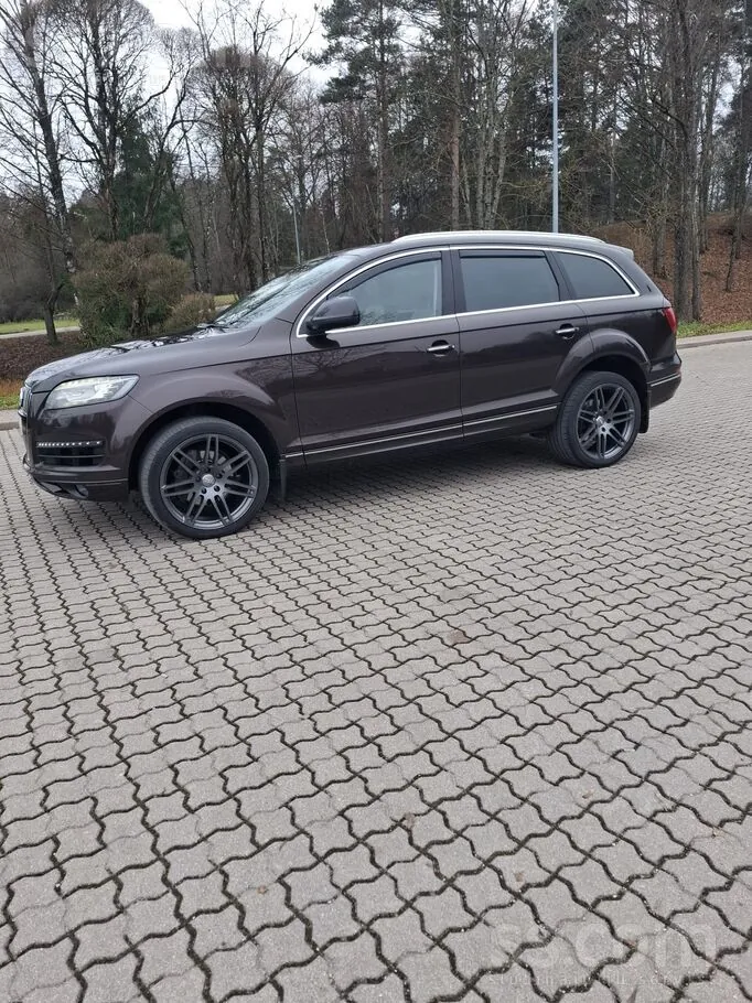 Audi Q7 2009 photo 3