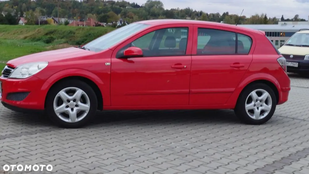 Opel Astra 2007 photo 2