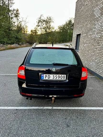 Skoda Octavia 2011 photo 5