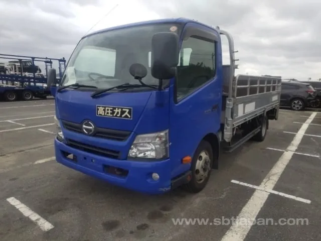 Hino Tkg-Xzu710M