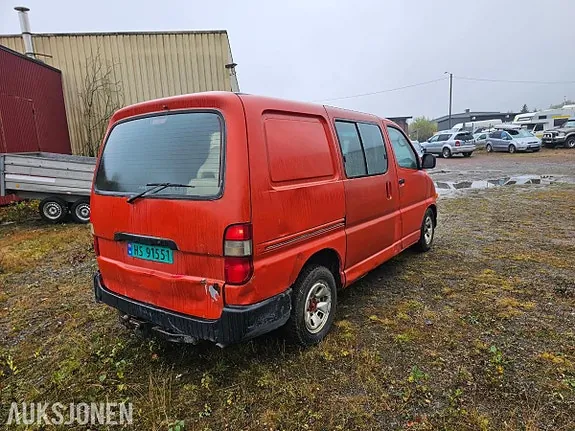 Toyota Hiace 2006 photo 4